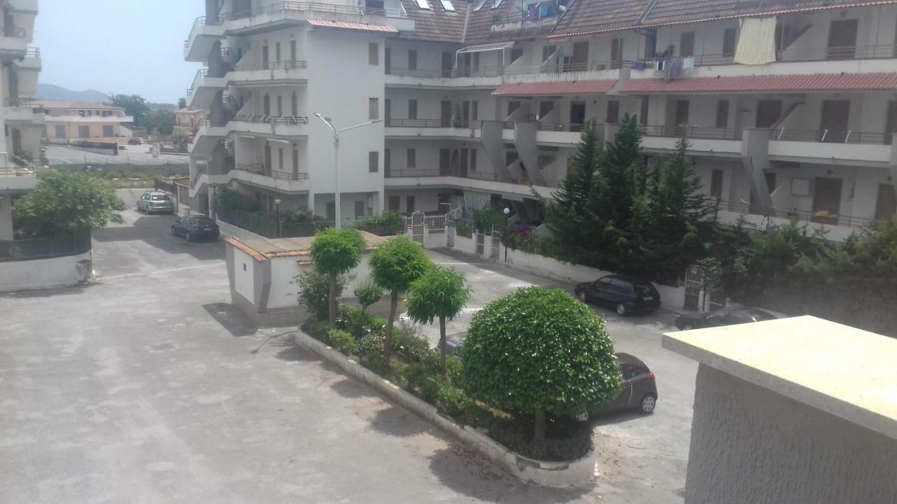 Appartamento Pitagora Скалеа Екстер'єр фото